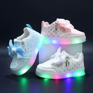 Tênis infantil Meninas Novo Estilo Moda Arco LED Luminoso Sapatos / Confortável Sapatos Casuais Respiráveis